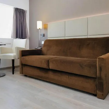 Apartahotel Séjours&affaires Grande Arche Courbevoie
