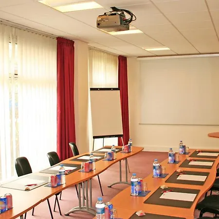 Séjours&affaires Grande Arche Apartahotel Courbevoie