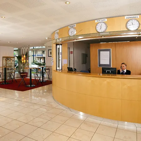 Sejours & Affaires Grande Arche Courbevoie