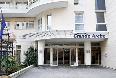 Sejours & Affaires Grande Arche 2* Courbevoie